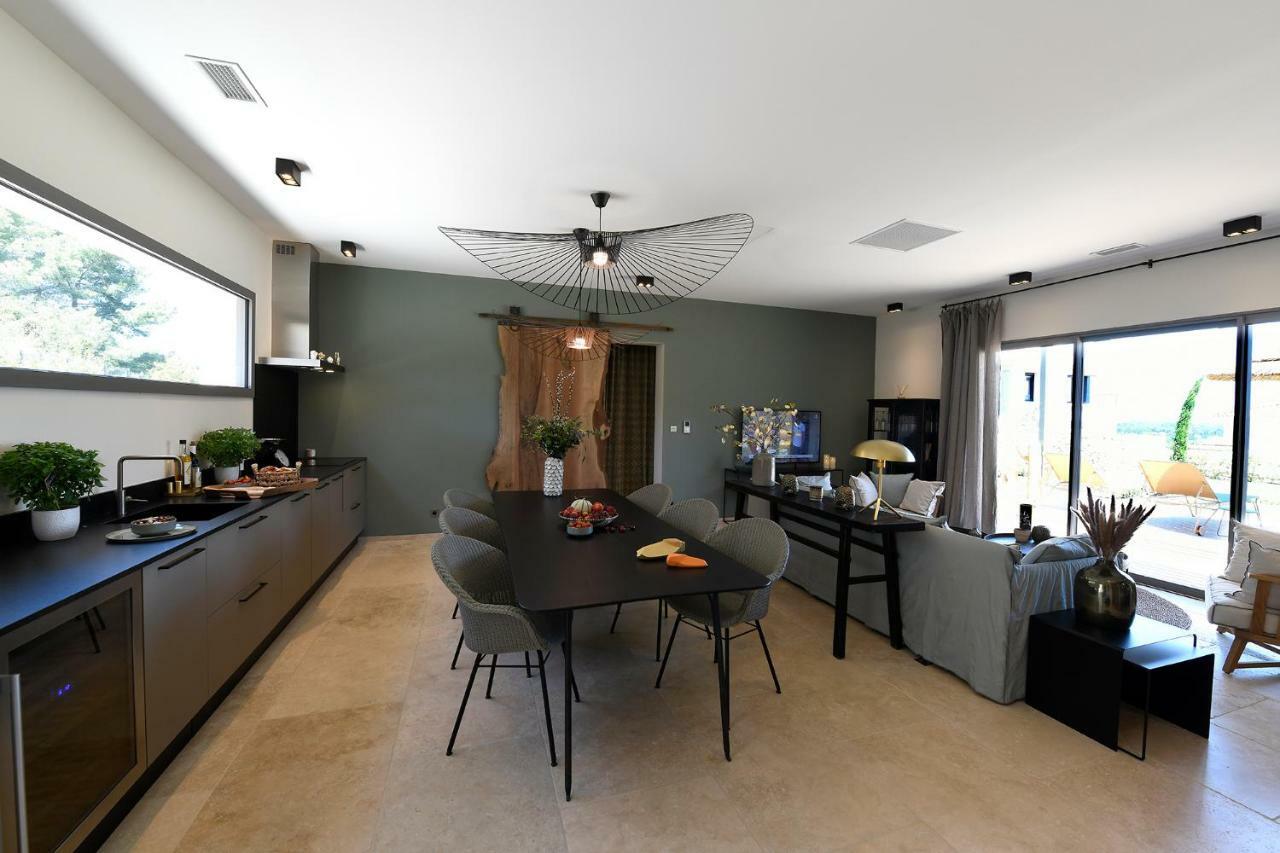 Les Loges En Provence "Villa Garrigue" فينوف ليز أفيجْنْ المظهر الخارجي الصورة